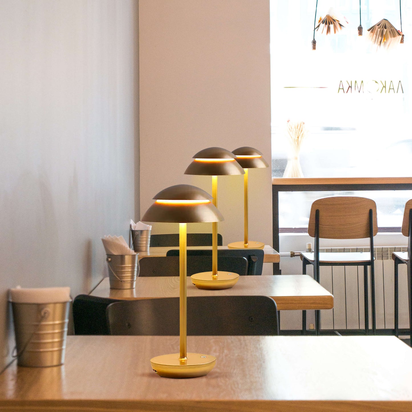 Modern Dimbar Bordslampa – Stilig Belysning