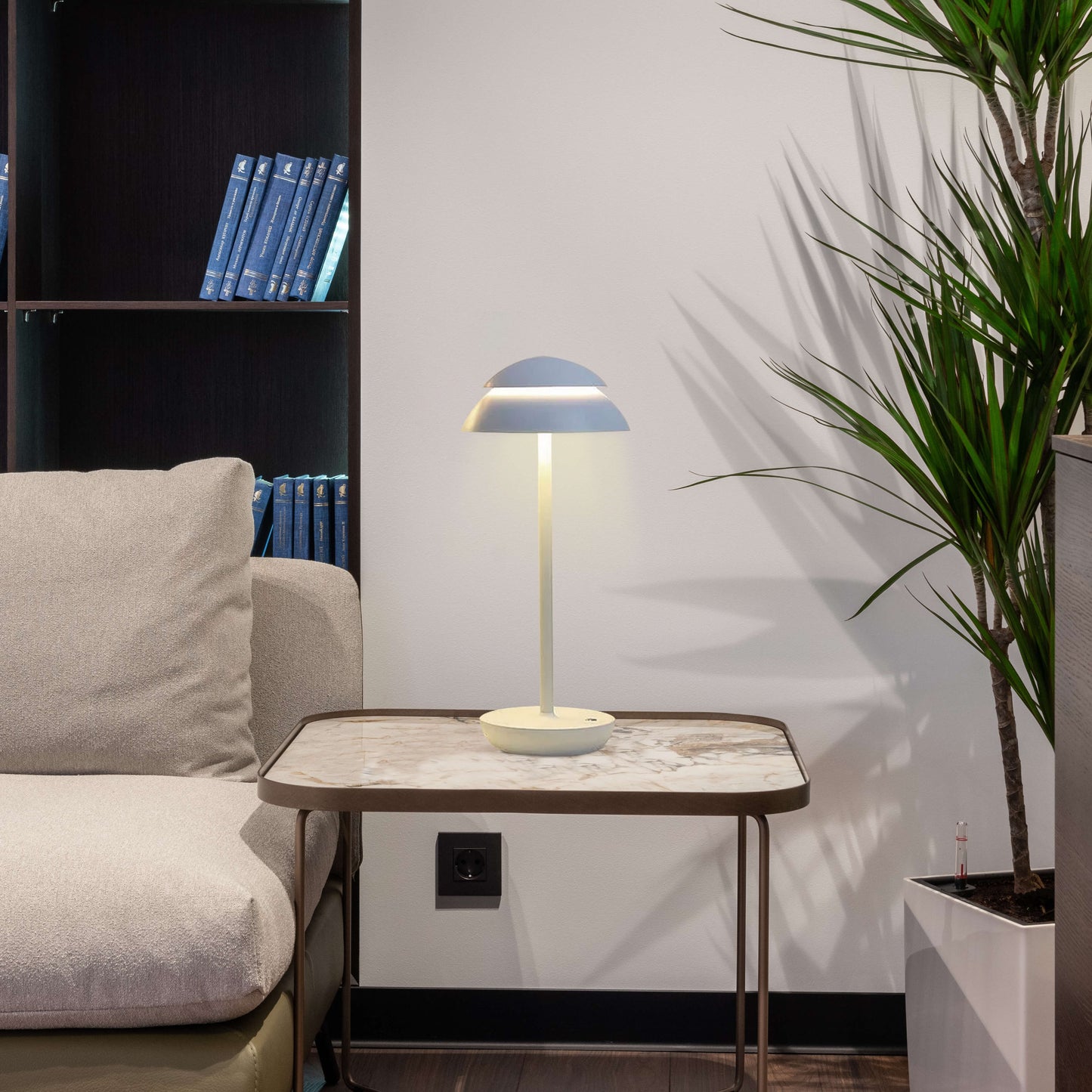 Modern Dimbar Bordslampa – Stilig Belysning